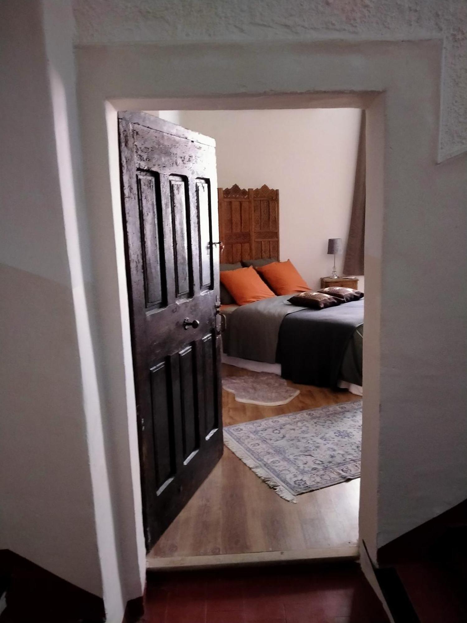 D'hotes L'atrium Tempat Tidur & Sarapan Orange (Vaucluse)