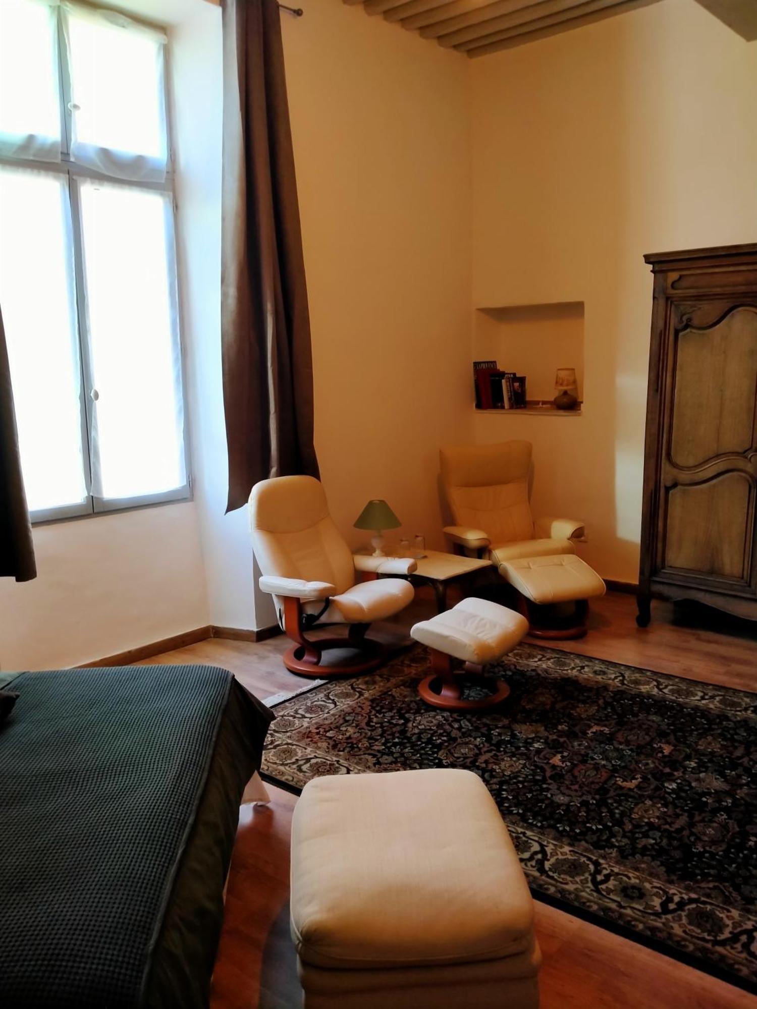 D'hotes L'atrium Acomodação com café da manhã  Orange (Vaucluse)